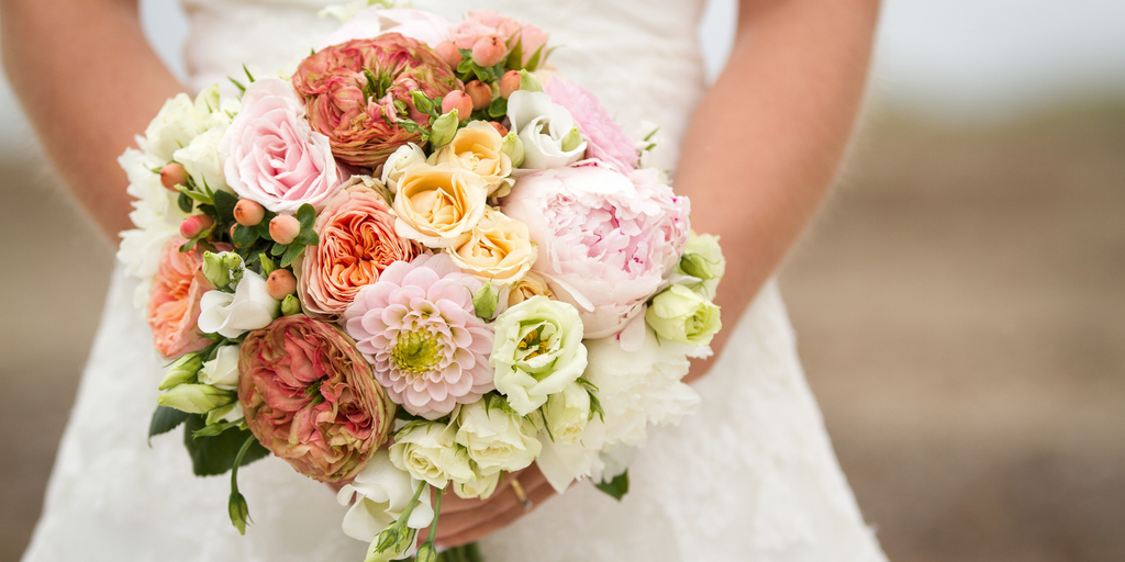 The Most Popular Wedding Flowers for Every Season